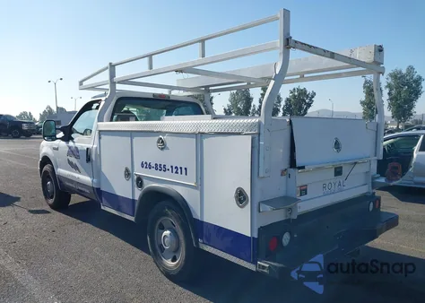 2006 Ford F-250 Xl/Xlt z USA, uszkodzony, nr VIN 1FDNF20526ED53374